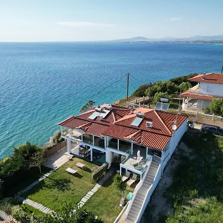 בית נופש Thea Potidea